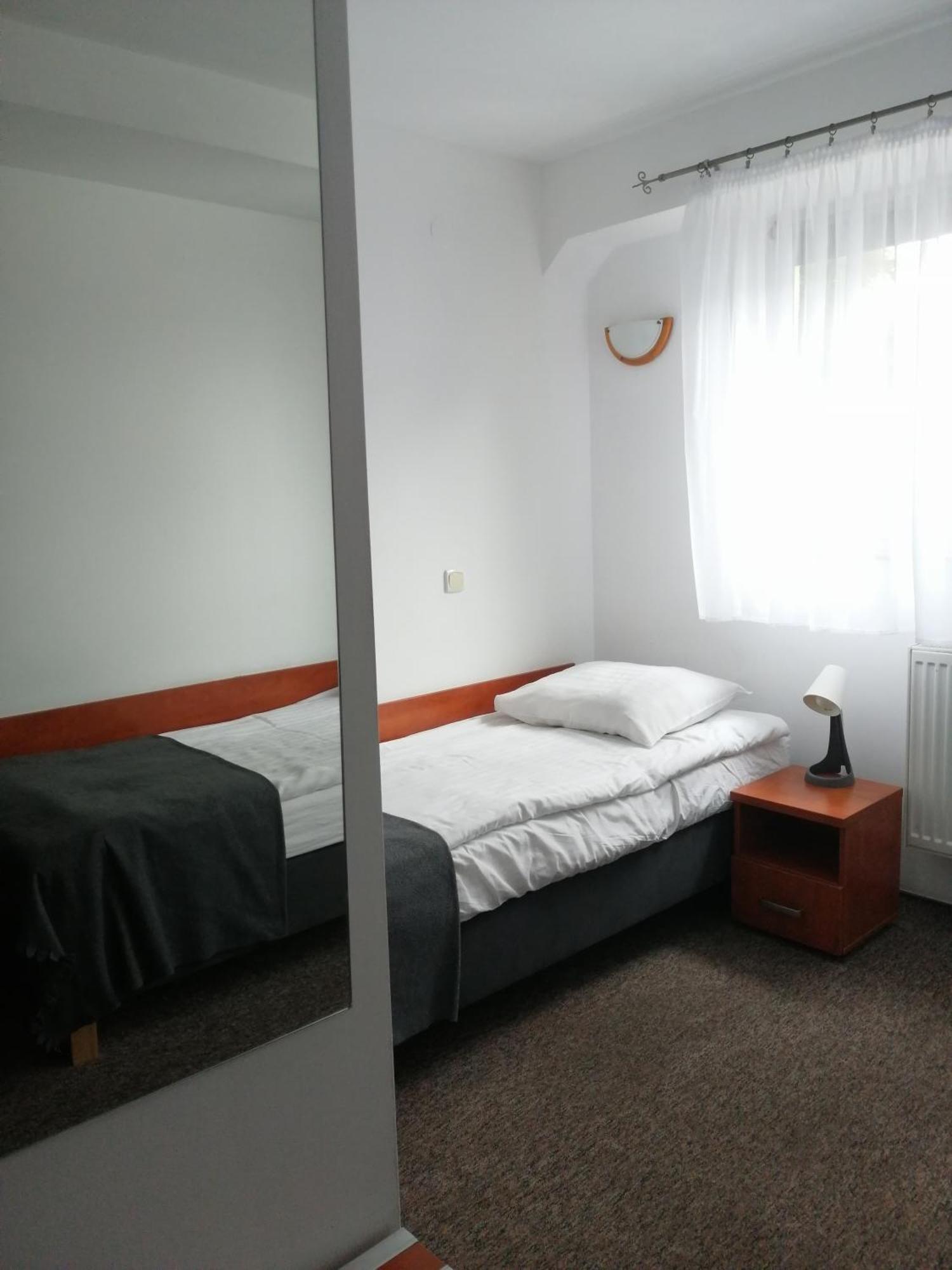 Hotel Dabrowiak Dąbrowa Górnicza Eksteriør billede